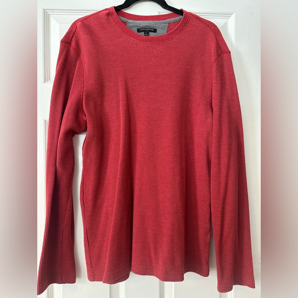 Banana Republic Men's Red Crewneck Sweater